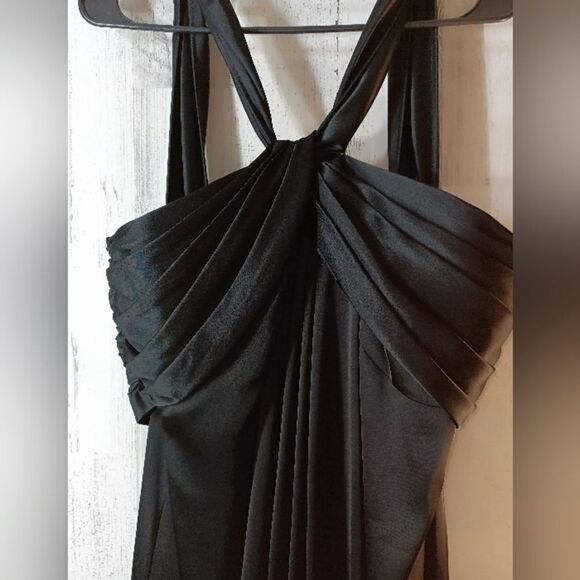 Authentic St John Couture - Picture 2 of 8